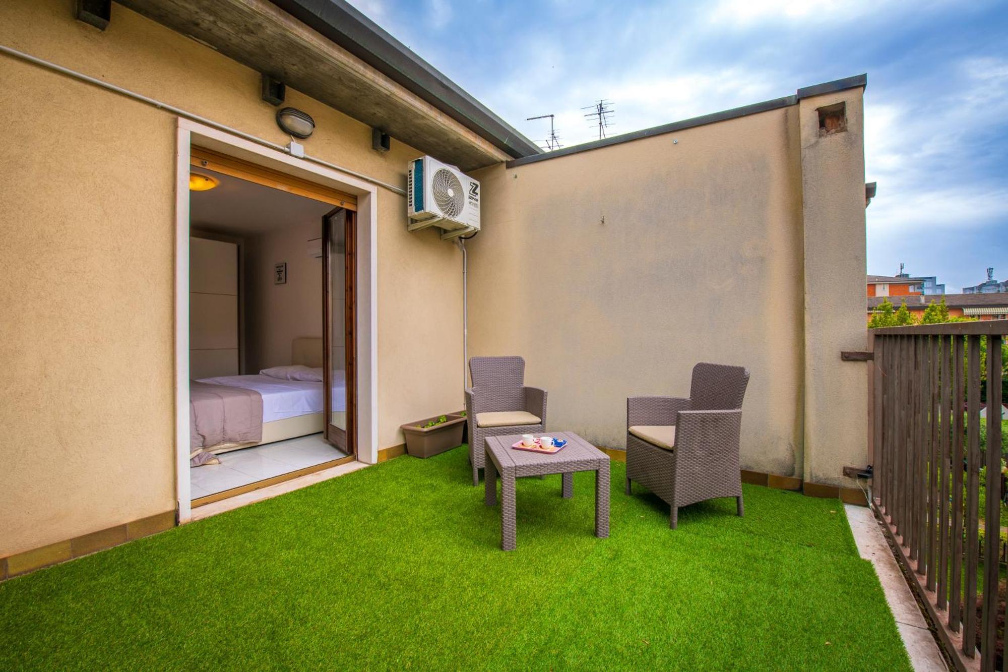 Gardenhouse - Wifi And Garden Hotel Verona Buitenkant foto